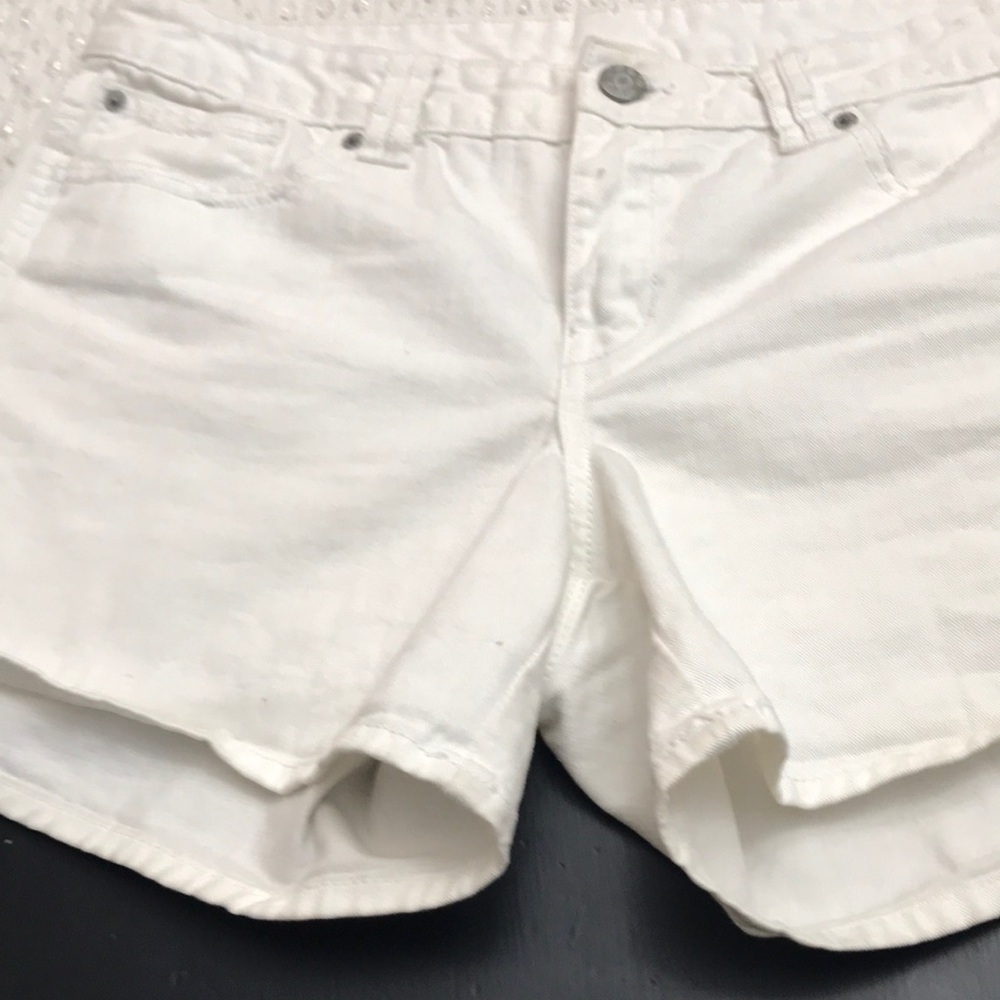 Gap 1969 Classic White Denim Shorts